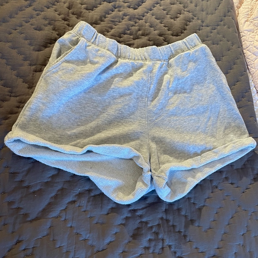 Forever 21 Grey Soft Shorts with Pockets // size Medium